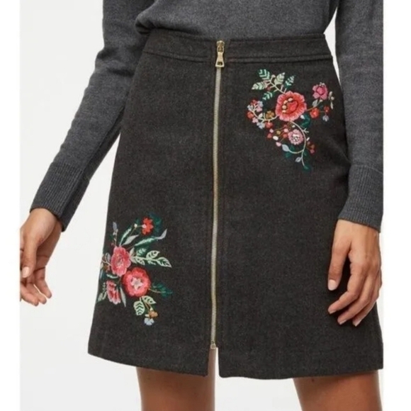 NWT LOFT Gray Floral Embroidered Wool Blend A-Line Zipper Front Skirt Size 10 - Picture 1 of 10